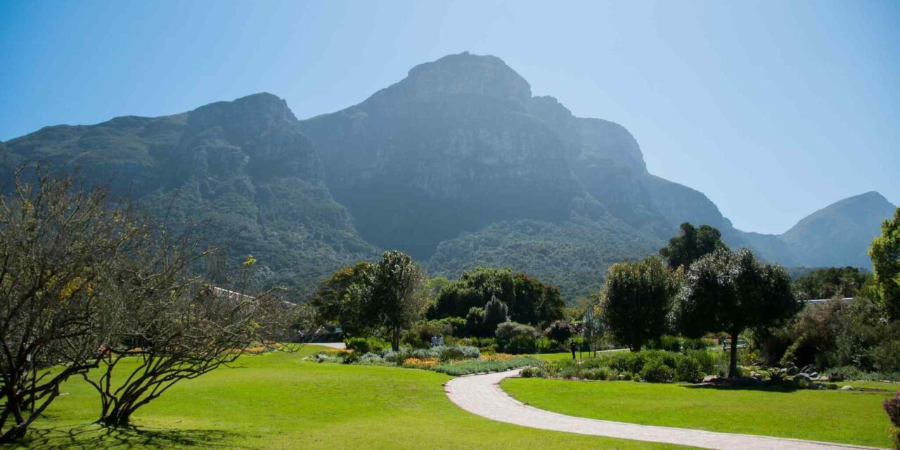 https://visitsrilanka360.com/wp-content/uploads/2018/09/tour-capetown-03-1280x640.jpg