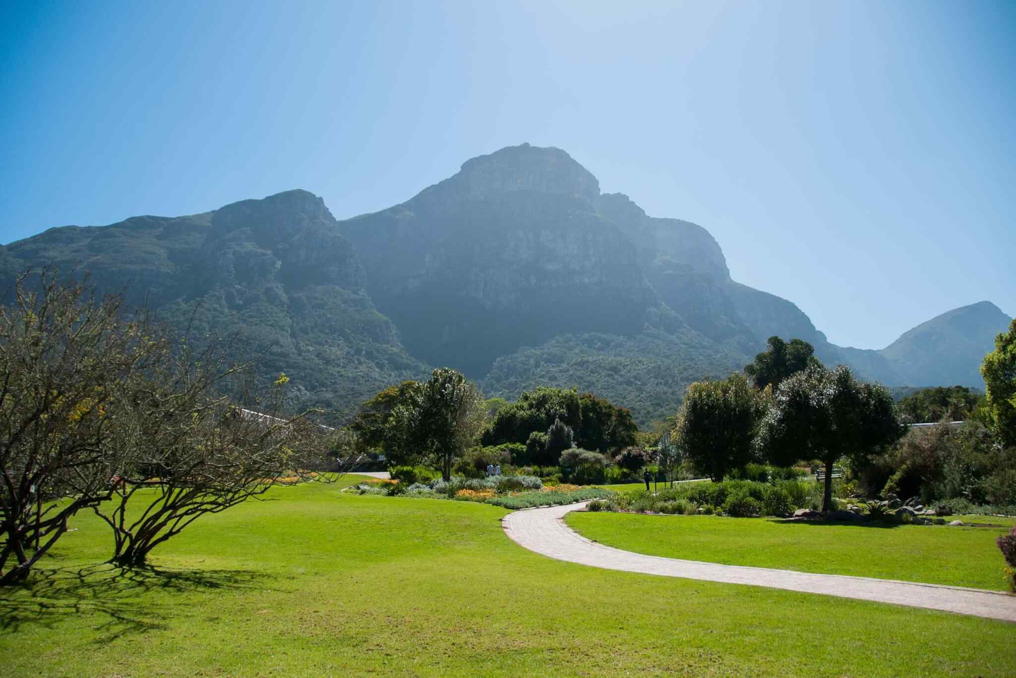 https://visitsrilanka360.com/wp-content/uploads/2018/09/tour-capetown-03.jpg